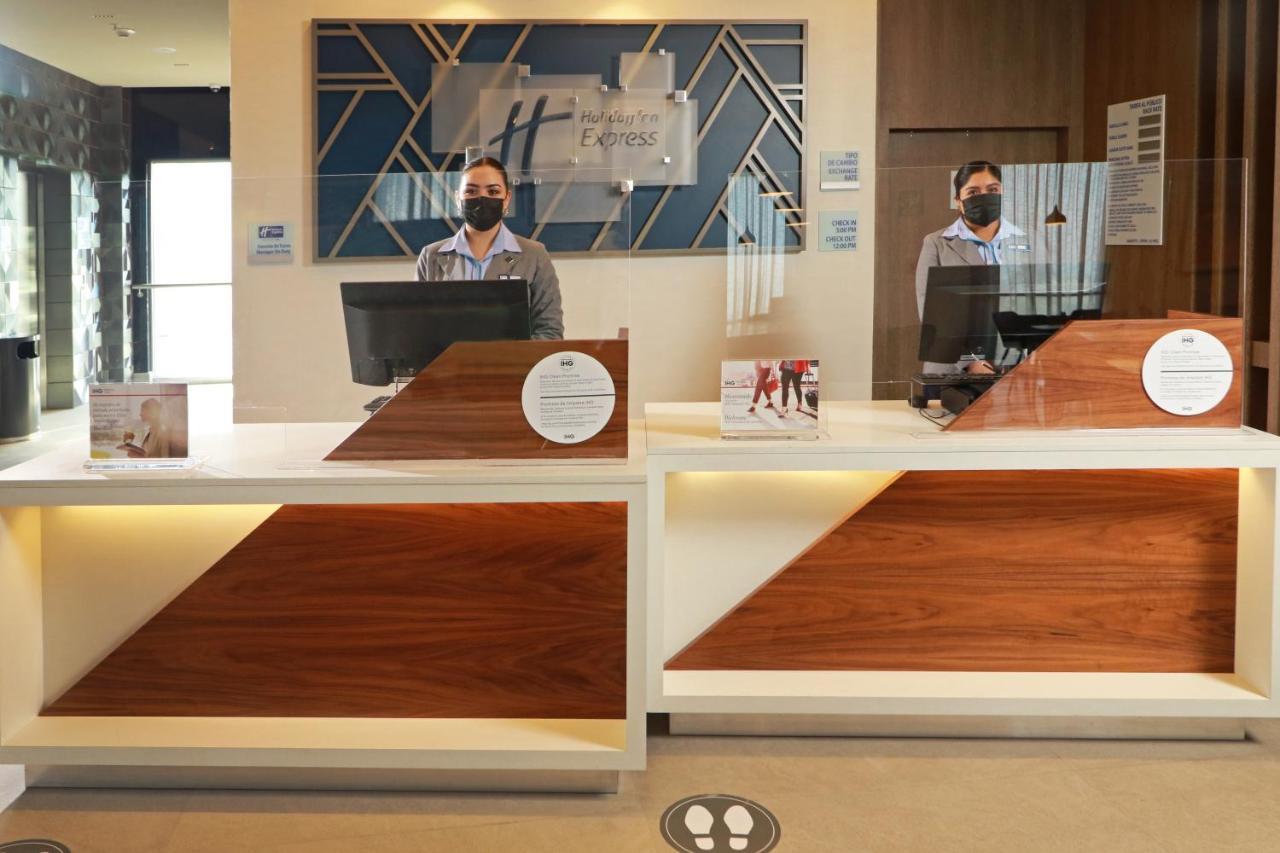 Holiday Inn Express - Monterrey - Fundidora By Ihg ภายนอก รูปภาพ