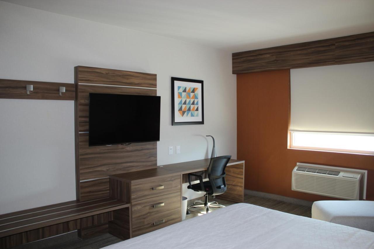 Holiday Inn Express - Monterrey - Fundidora By Ihg ภายนอก รูปภาพ