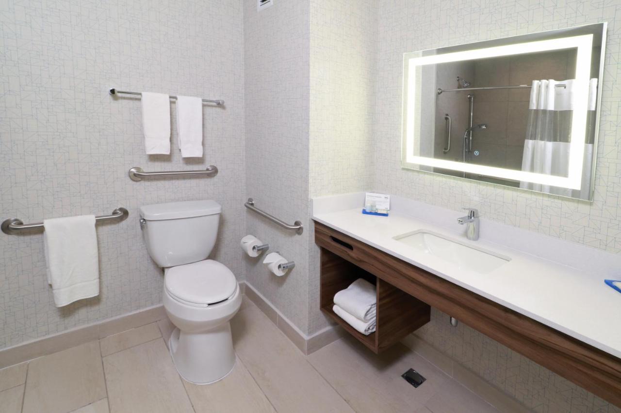 Holiday Inn Express - Monterrey - Fundidora By Ihg ภายนอก รูปภาพ