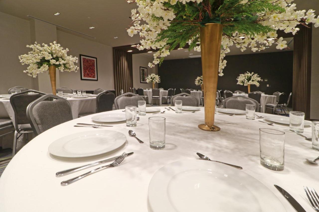 Holiday Inn Express - Monterrey - Fundidora By Ihg ภายนอก รูปภาพ
