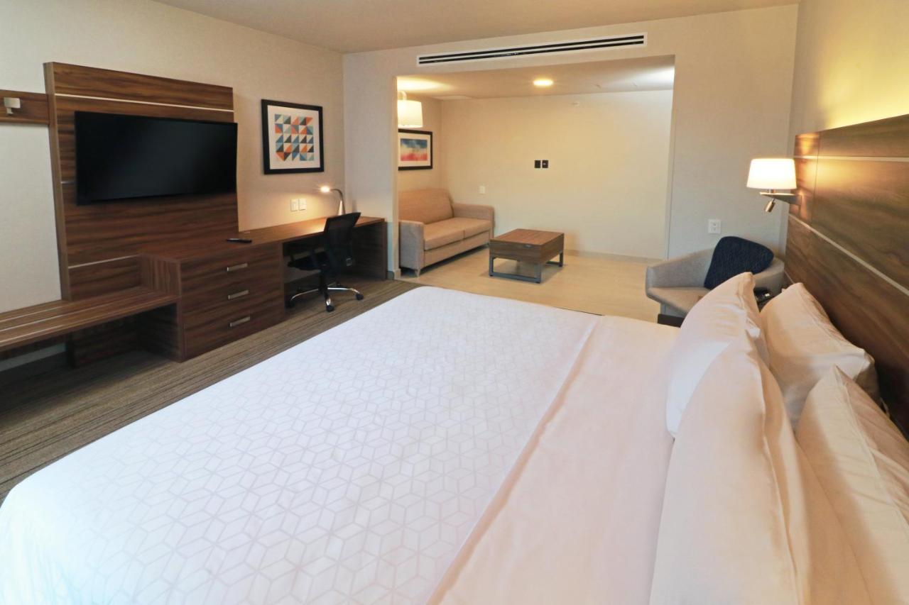Holiday Inn Express - Monterrey - Fundidora By Ihg ภายนอก รูปภาพ