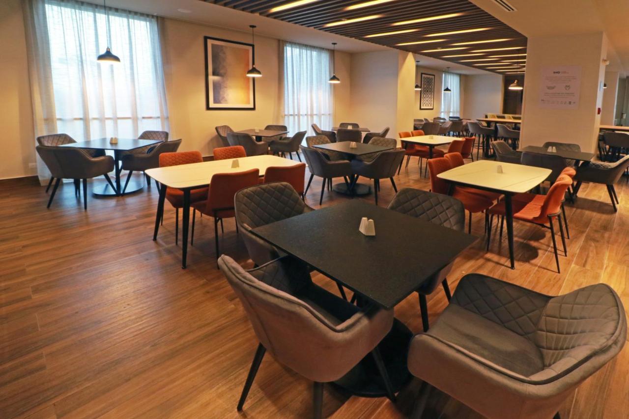 Holiday Inn Express - Monterrey - Fundidora By Ihg ภายนอก รูปภาพ