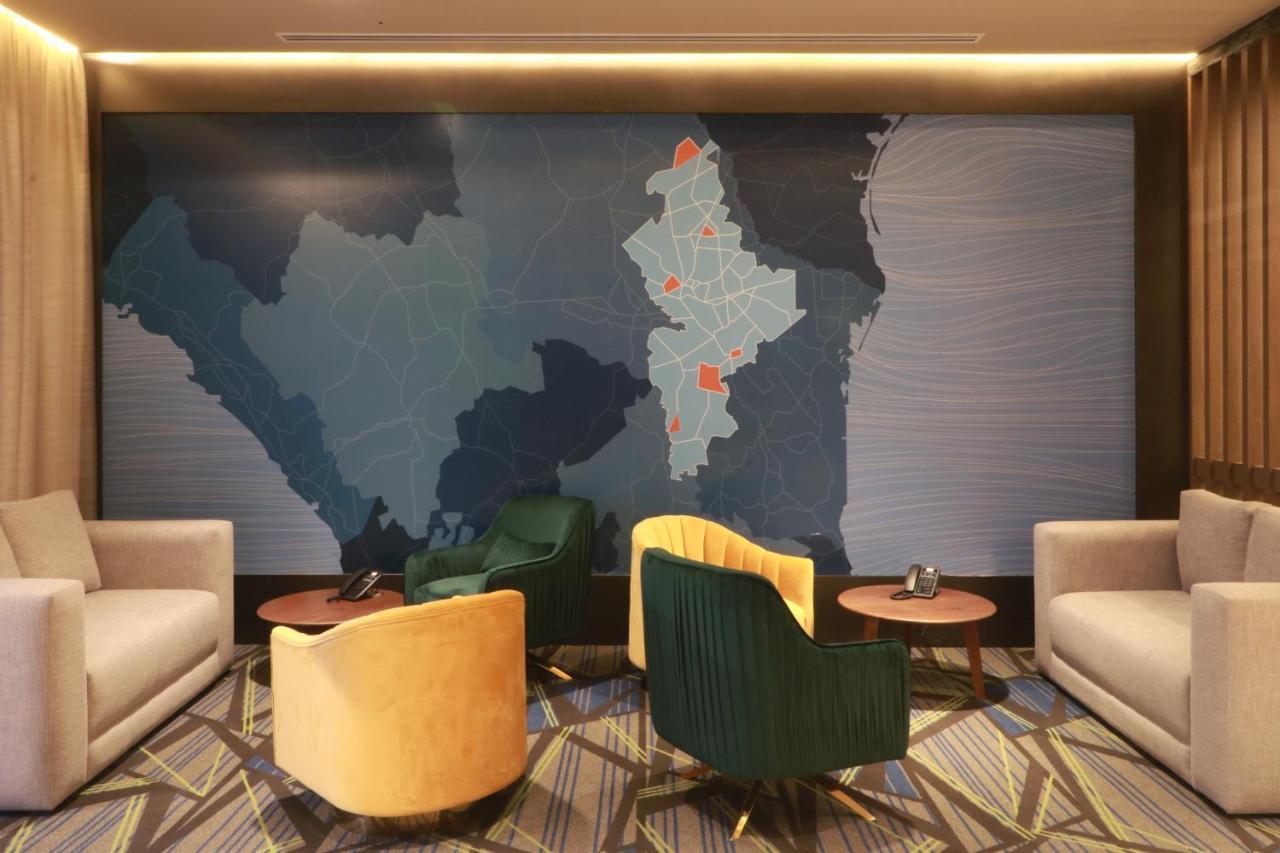 Holiday Inn Express - Monterrey - Fundidora By Ihg ภายนอก รูปภาพ