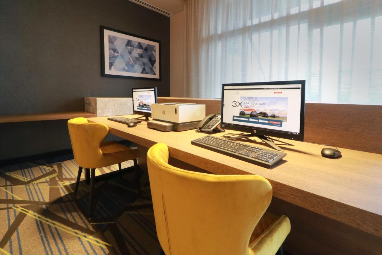 Holiday Inn Express - Monterrey - Fundidora By Ihg ภายนอก รูปภาพ